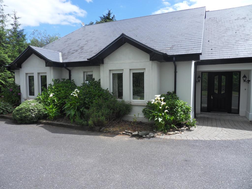Ethan House Holiday Suites Killarney Eksteriør billede