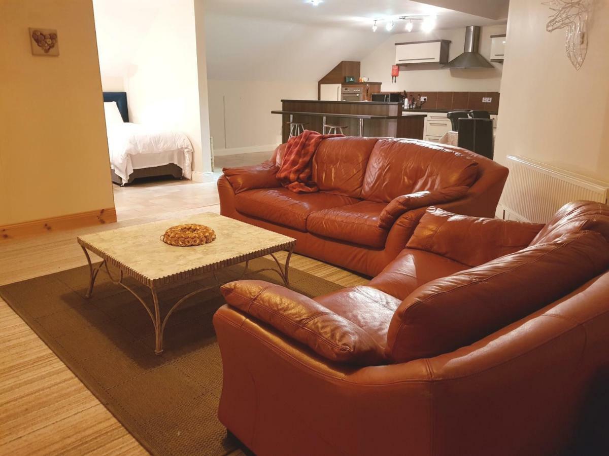Ethan House Holiday Suites Killarney Eksteriør billede